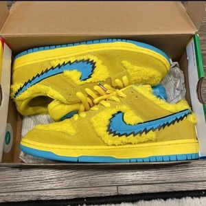 DUNK LOW X GRATEFUL DEAD Yellow BEAR” CJ5378-